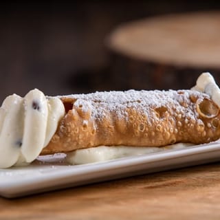 CANNOLI